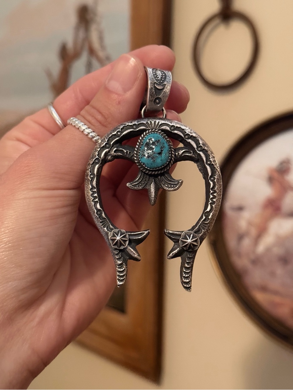 Naja Pendant